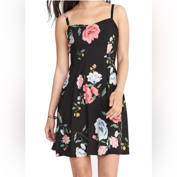 Old Navy | Dresses | New Old Navy Black Floral Fit And Flare Cami ...
